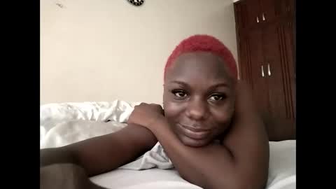 Lunargirl online show from April 10, 2026, 4:39 am