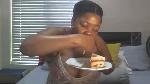 sweetberrybliss online show from September 11, 2025, 7:52 am