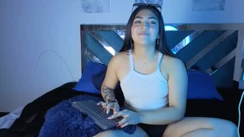 Cinthia online show from October 17, 2025, 1:09 am