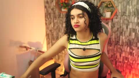 Snapshot of sweetbonii chatting on July 24, 2026, 7:56 pm Salom independent model online show from July 24, 2026, 7:56 pm