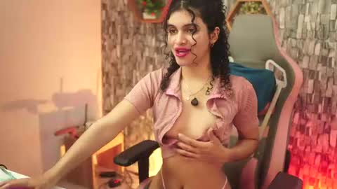 Snapshot of sweetbonii chatting on July 27, 2026, 7:54 pm Salom independent model online show from July 27, 2026, 7:54 pm