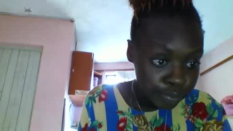 sweetchocolate254 online show from January 12, 2025, 1:48 pm