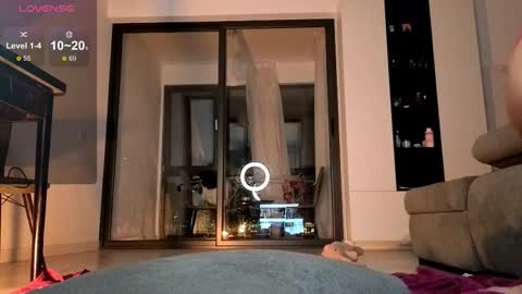 Emma online show from November 19, 2025, 9:15 pm