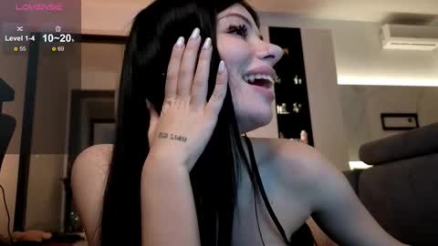 Emma online show from November 22, 2025, 8:30 pm