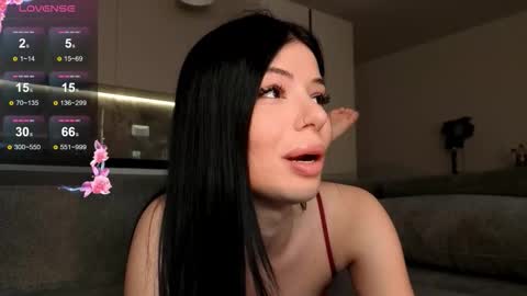 Emma online show from November 27, 2025, 10:01 pm