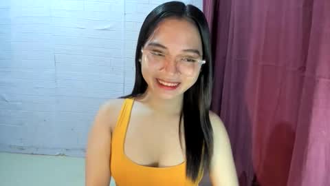 Snapshot of sweetcummer27 chatting on October 27, 2025, 12:26 am SOPHIA online show from October 27, 2025, 12:26 am