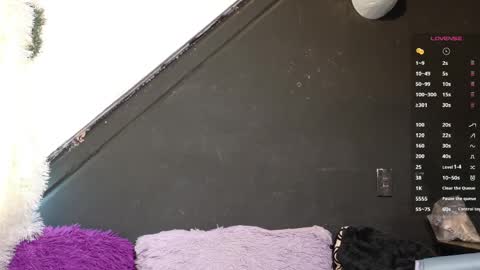 sweetdam12 online show from March 31, 2026, 8:20 pm