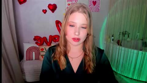 Snapshot of sweetdaylight chatting on February 13, 2026, 6:48 pm sweetdaylight online show from February 13, 2026, 6:48 pm