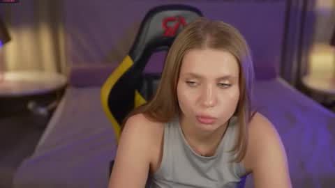 Snapshot of sweetdesiree_ chatting on October 25, 2025, 2:24 pm Amelia online show from October 25, 2025, 2:24 pm