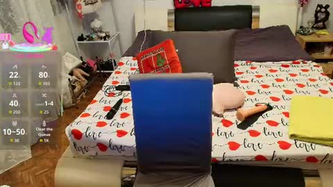 Sweetdevil0810 online show from June 17, 2026, 7:59 pm