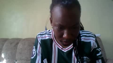 sweetdiva2012 online show from May 3, 2026, 6:52 am
