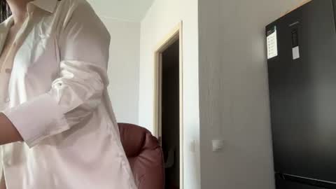 Snapshot of sweetdreamvic chatting on July 12, 2026, 1:57 pm Vicktorious online show from July 12, 2026, 1:57 pm