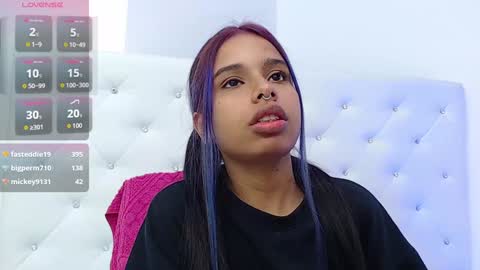 Snapshot of sweetebony_20 chatting on December 19, 2024, 7:51 am Gabriela online show from December 19, 2024, 7:51 am