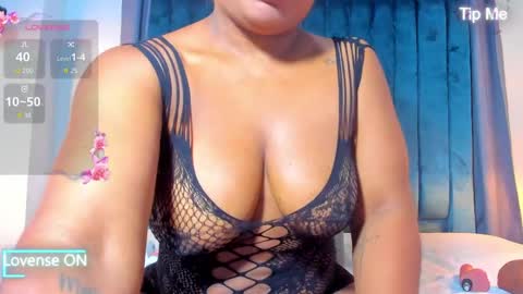 Snapshot of sweetebony_69 chatting on May 12, 2026, 11:51 am Mia online show from May 12, 2026, 11:51 am
