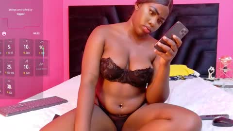 Snapshot of sweeterchocolatee chatting on October 13, 2025, 10:10 pm sweeterchocolatee online show from October 13, 2025, 10:10 pm