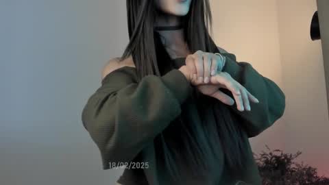 Bella online show from February 18, 2025, 6:37 pm