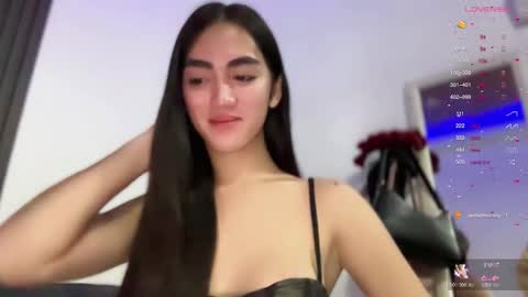 mallow online show from October 25, 2025, 3:40 pm