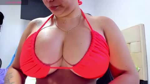 Fabiana online show from November 26, 2025, 3:07 am