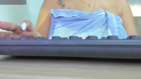 Fabiana online show from April 18, 2026, 7:29 pm