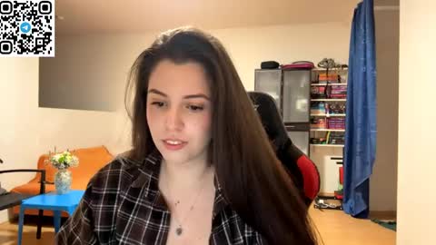 Snapshot of sweetfenomen67 chatting on May 16, 2026, 7:01 pm Joanna online show from May 16, 2026, 7:01 pm