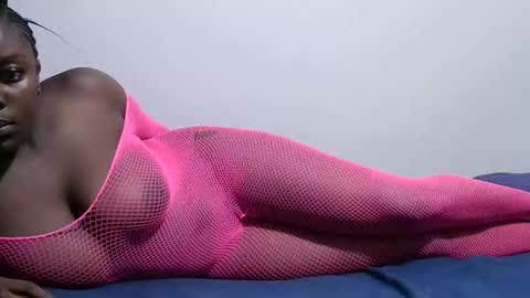 sweetgal11 online show from April 4, 2026, 12:02 pm