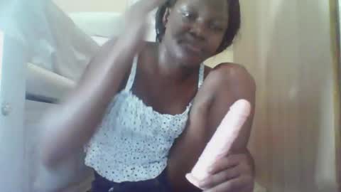 Snapshot of sweetgal2025 chatting on March 28, 2026, 9:03 pm EUNICE online show from March 28, 2026, 9:03 pm
