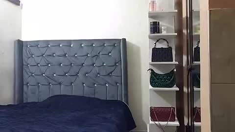 Sandy online show from February 5, 2025, 8:57 pm