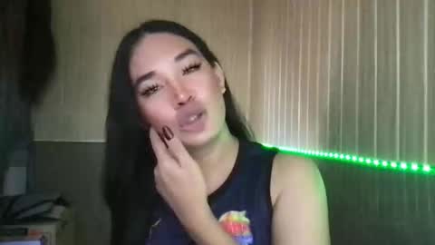 sweetgirl_rhainexxx online show from April 28, 2026, 2:27 am