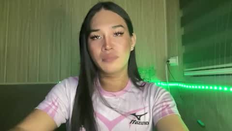 sweetgirl_rhainexxx online show from May 14, 2026, 1:07 pm