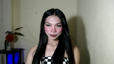 sweetgirl_shaquillexx online show from June 30, 2026, 3:46 pm