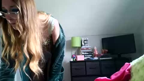 Snapshot of sweetgirlls chatting on May 22, 2026, 4:01 pm sweetgirlls online show from May 22, 2026, 4:01 pm
