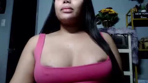 Mae online show from April 19, 2026, 7:49 pm