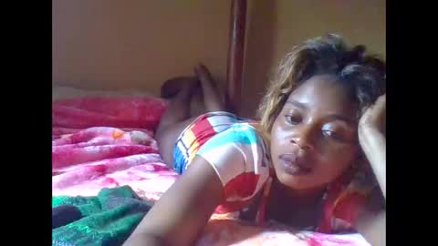 Snapshot of sweetib1 chatting on September 19, 2025, 9:22 am sweetib1 online show from September 19, 2025, 9:22 am