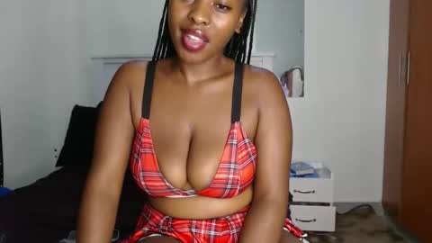 Snapshot of sweetice_01 chatting on April 7, 2026, 4:13 am euny online show from April 7, 2026, 4:13 am