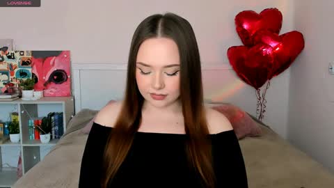 Hannah online show from June 5, 2026, 2:23 pm