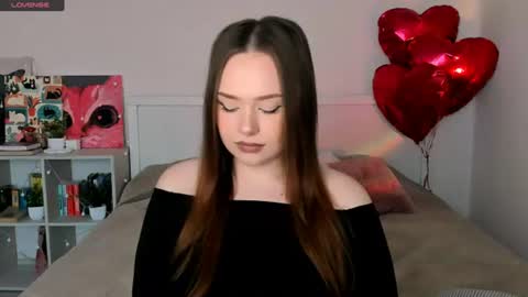 Hannah online show from June 18, 2026, 3:27 pm