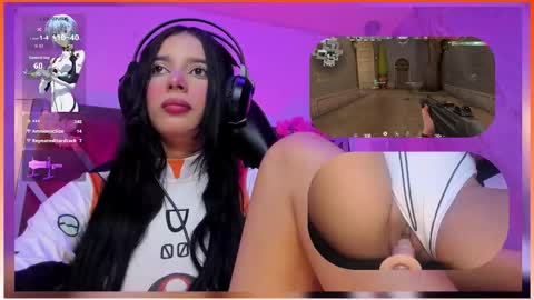 sweetie_cloe online show from January 13, 2026, 10:15 pm