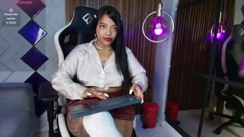 Snapshot of sweetie_foxxxx chatting on October 30, 2025, 11:00 am violeta online show from October 30, 2025, 11:00 am