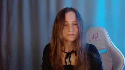 Annie online show from April 27, 2026, 9:13 pm