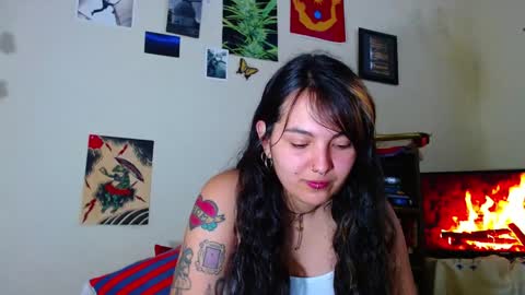 Snapshot of sweetie_maryy chatting on January 31, 2025, 4:38 pm Maria my insta sweetie maryy online show from January 31, 2025, 4:38 pm