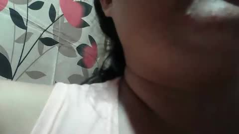 sweetiecummer318712 online show from March 4, 2026, 11:16 am