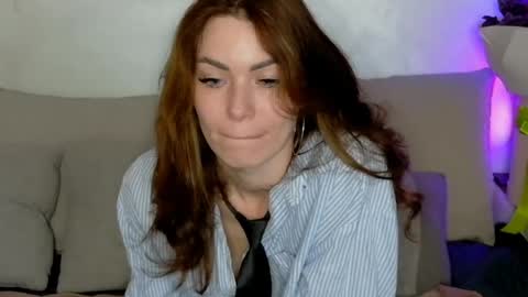 Daddy Babby Girl online show from April 16, 2026, 12:50 pm