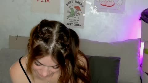 Snapshot of sweetiedarlingxoxox chatting on May 2, 2026, 12:32 pm Daddy Babby Girl online show from May 2, 2026, 12:32 pm
