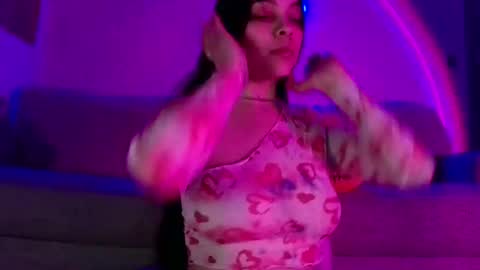 Snapshot of sweetieslikebutter chatting on January 22, 2025, 2:59 am Blu Sweets online show from January 22, 2025, 2:59 am