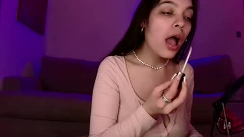 Snapshot of sweetieslikebutter chatting on February 24, 2025, 6:36 pm Blu Sweets online show from February 24, 2025, 6:36 pm