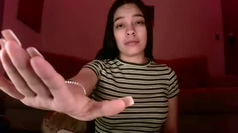 Snapshot of sweetieslikebutter chatting on March 5, 2025, 6:56 pm Blu Sweets online show from March 5, 2025, 6:56 pm