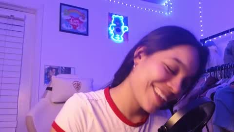 Snapshot of sweetieslikebutter chatting on September 14, 2025, 2:33 am Blu Sweets online show from September 14, 2025, 2:33 am