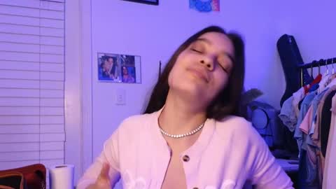 Snapshot of sweetieslikebutter chatting on September 24, 2025, 10:57 pm Blu Sweets online show from September 24, 2025, 10:57 pm