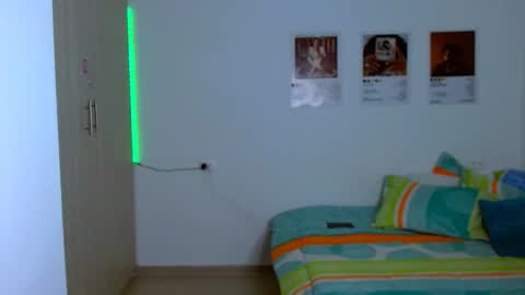 Snapshot of sweetjames2810 chatting on February 16, 2025, 8:00 pm SWEETJAMES online show from February 16, 2025, 8:00 pm