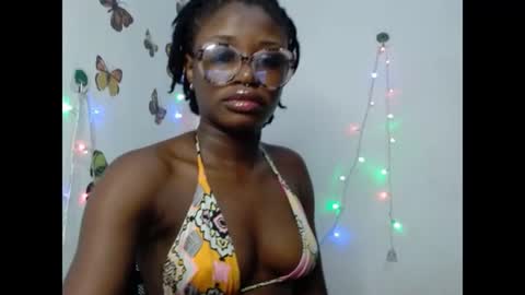 Snapshot of sweetjuicyclit chatting on June 22, 2026, 11:57 pm zuri online show from June 22, 2026, 11:57 pm